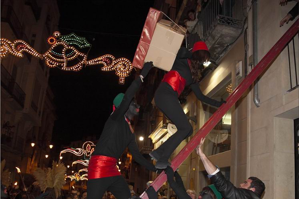 Desde 1885 Alcoi celebra la Cabalgata de los Reyes Magos de Oriente más especial